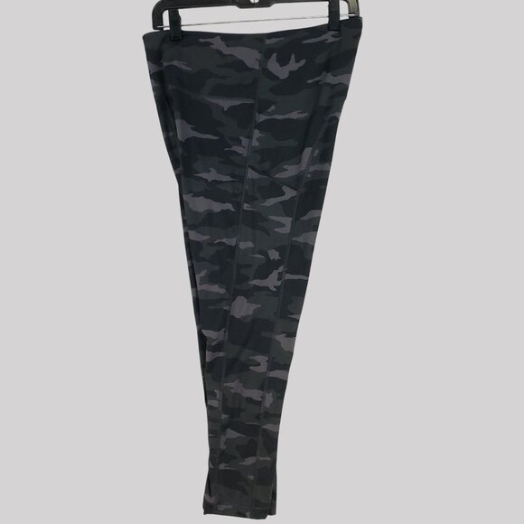 !1xAthleta Ultimate Camo 7/8 Tights High-Waisted Stretch Activewear Womens 1X - Picture 3 of 10